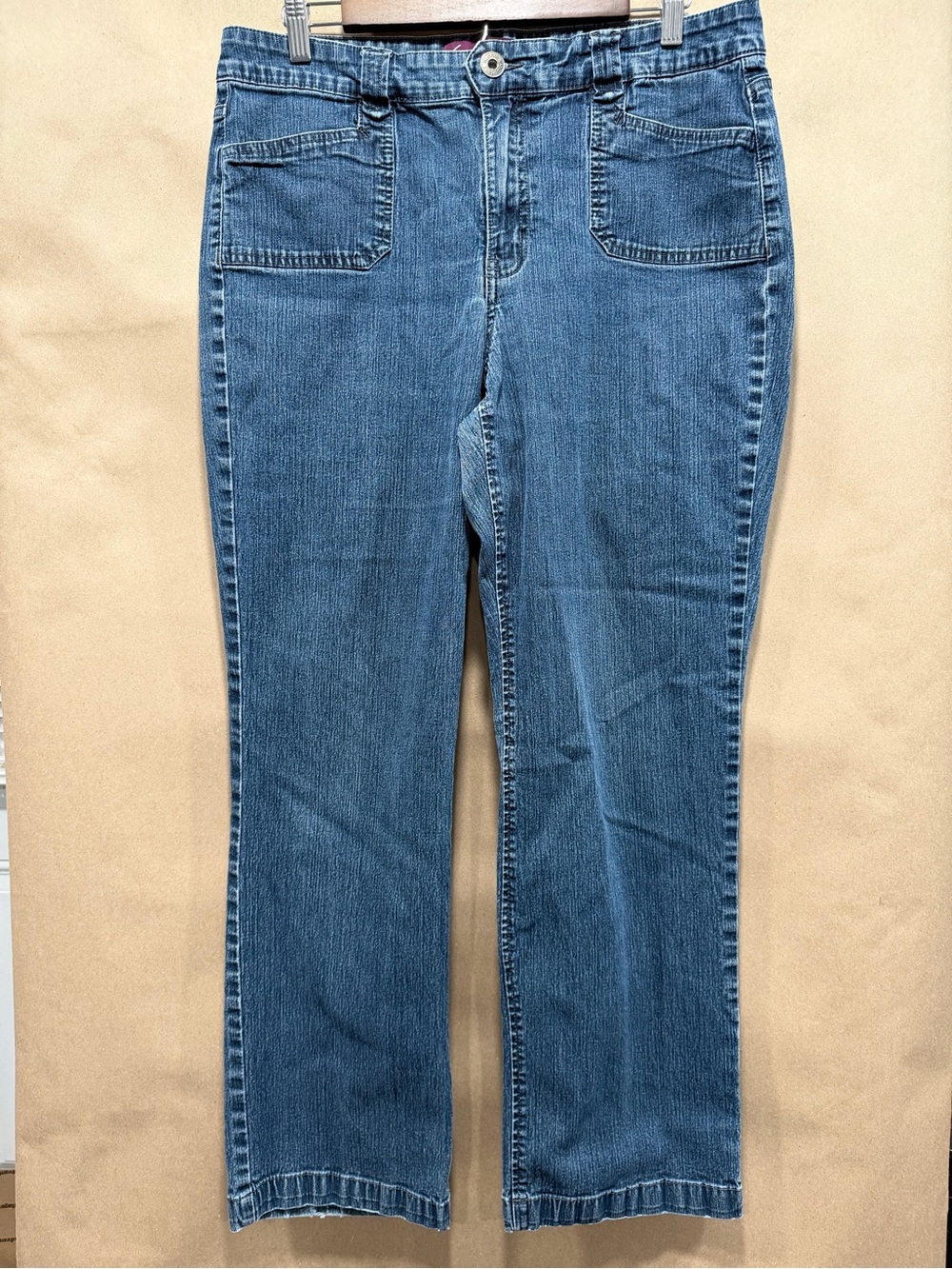 Gloria Vanderbilt Mid-Rise Blue Straight-Leg Jeans